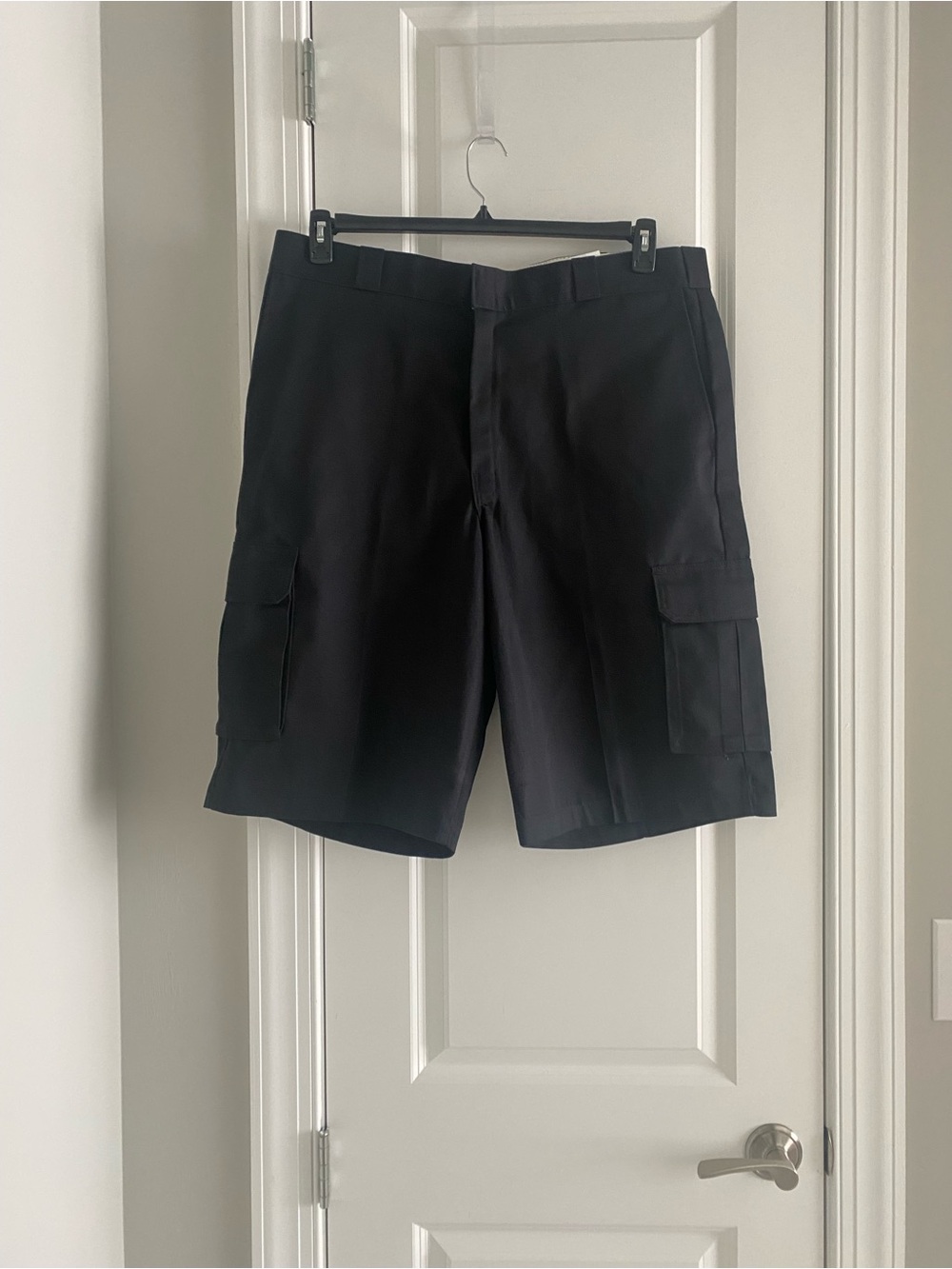 NWT Dickies Twill Work Short Loose Fit SZ 40 black cargo pockets